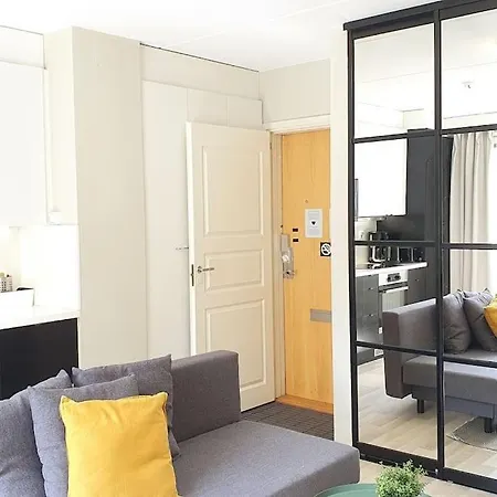 Modern One-Bedroom With Glazed Sun Balcony, 350M Metro Helsinki Exterior photo